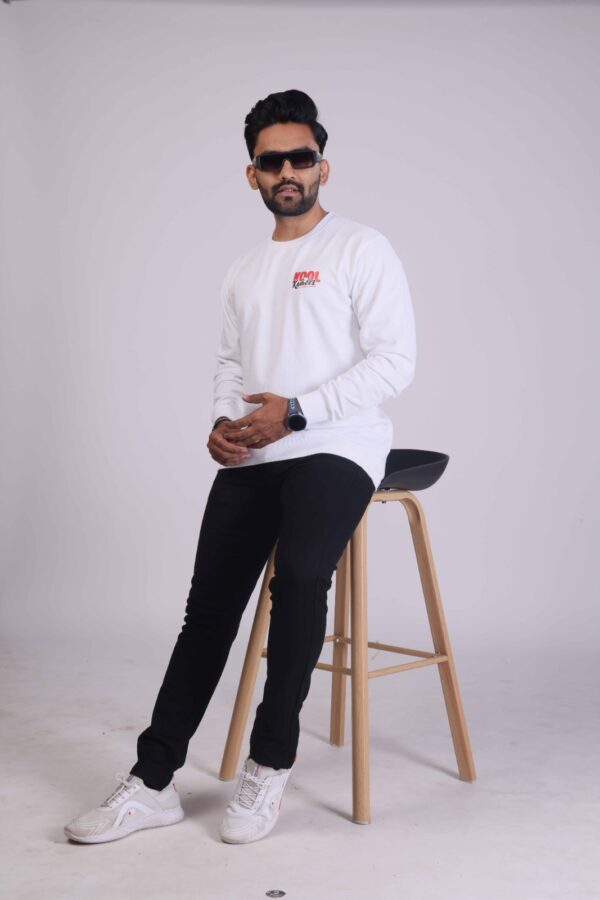 Easygoing Elegance White Sweatshirt