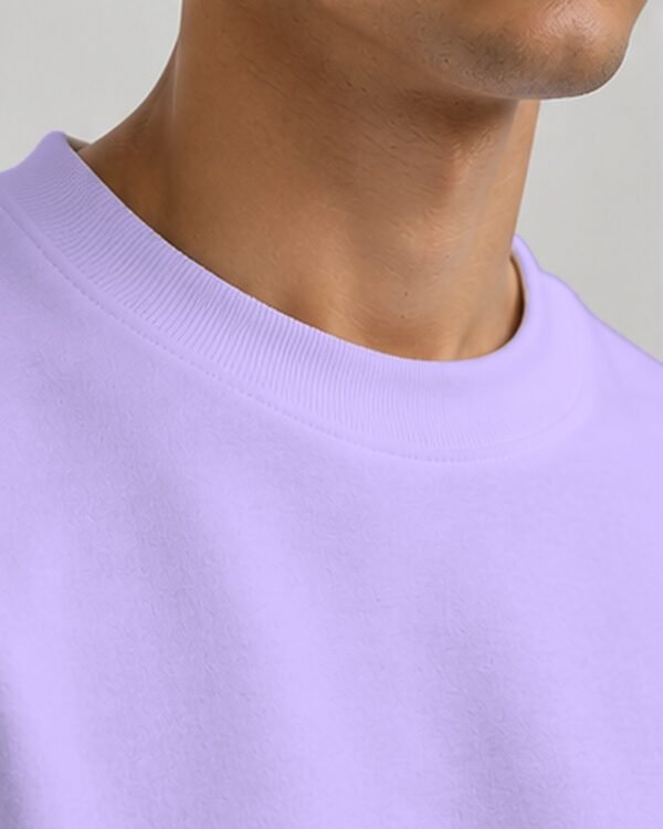 Lavender heavyweight oversized sweatshirt 400 GSM, collar close-up